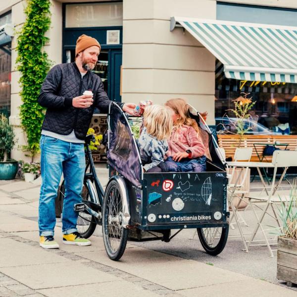 Cargo bike and kids