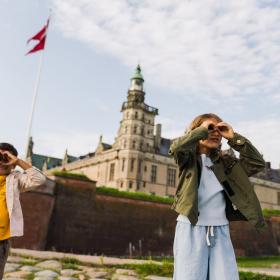 Kids having fun at Kronborg